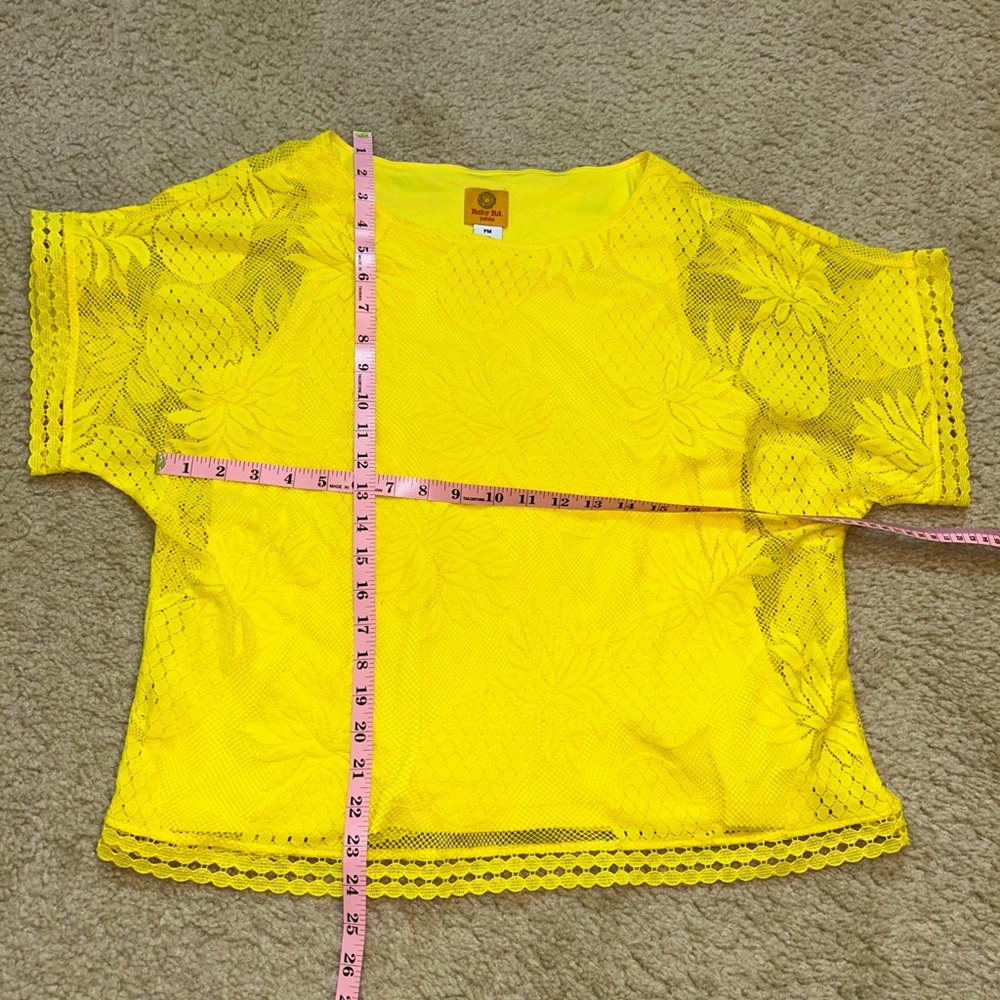 💛Ruby Rd. Lace Overlay Top💛 - Picture 9 of 10